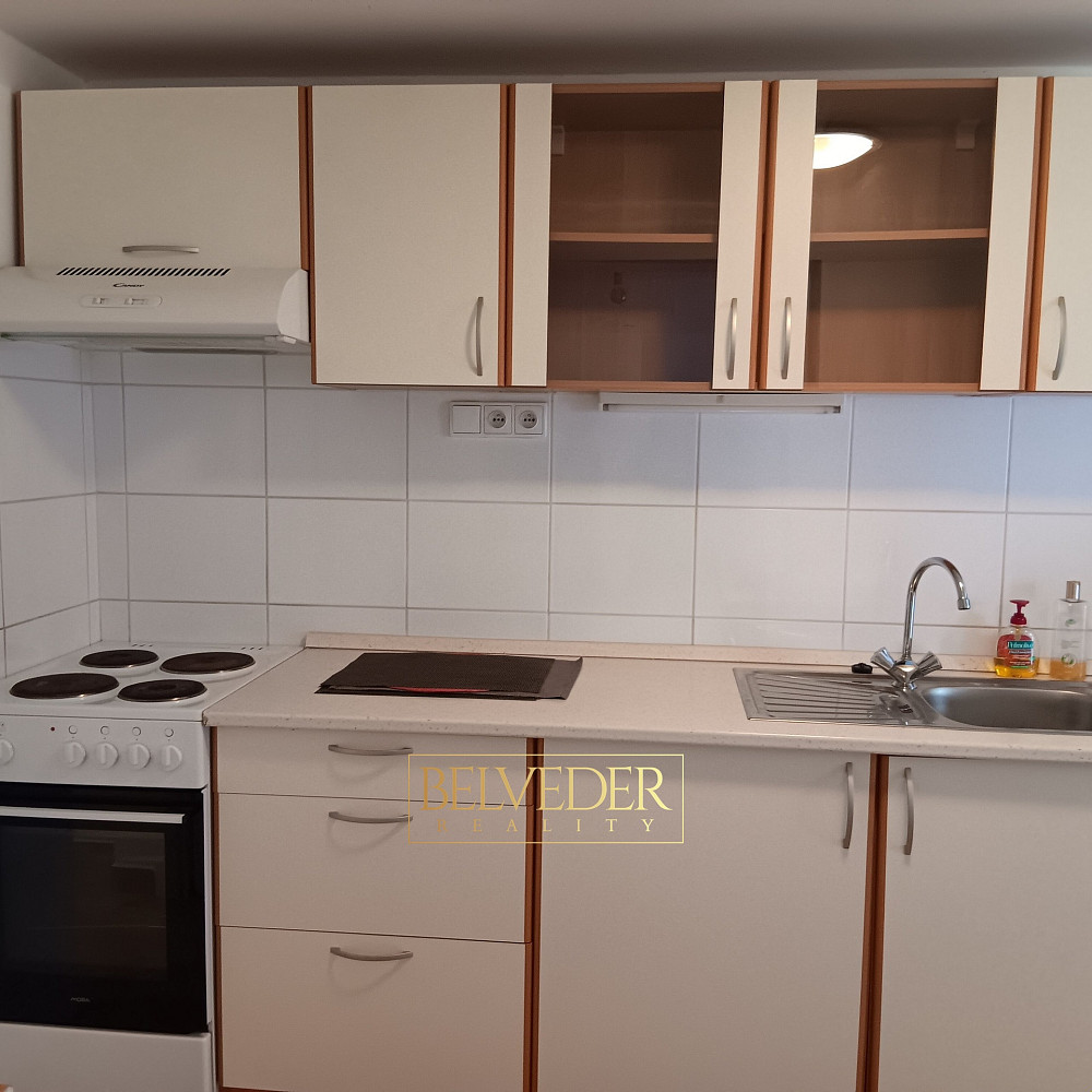 Pronájem bytu 1+kk 34 m² — photo 2