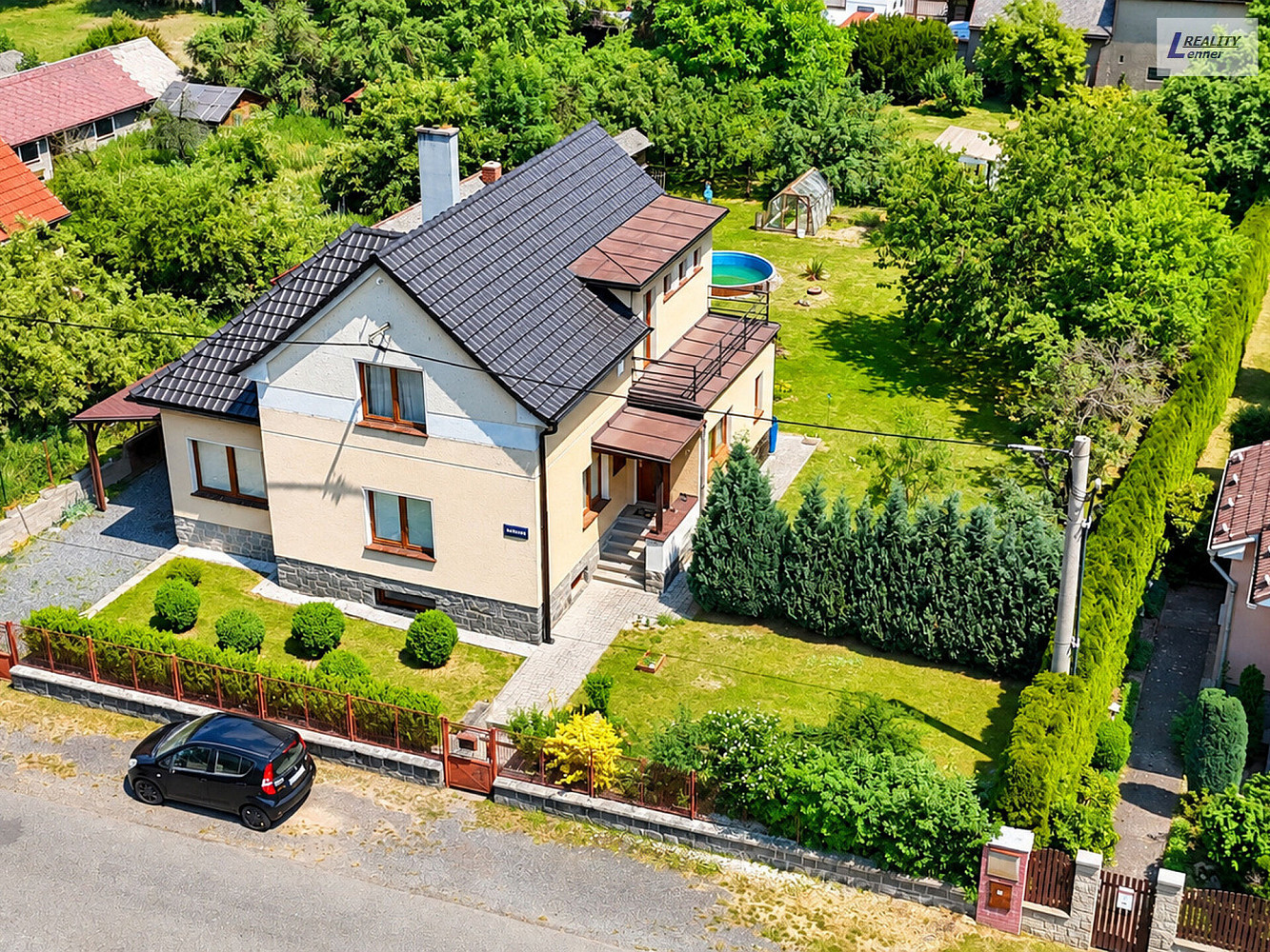 Prodej domu 270 m² s pozemkem 952 m²