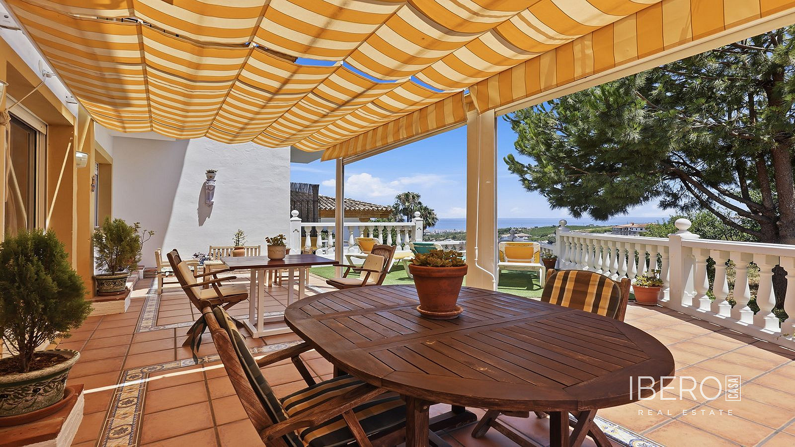 Prodej domu 211 m² s pozemkem 30 m²