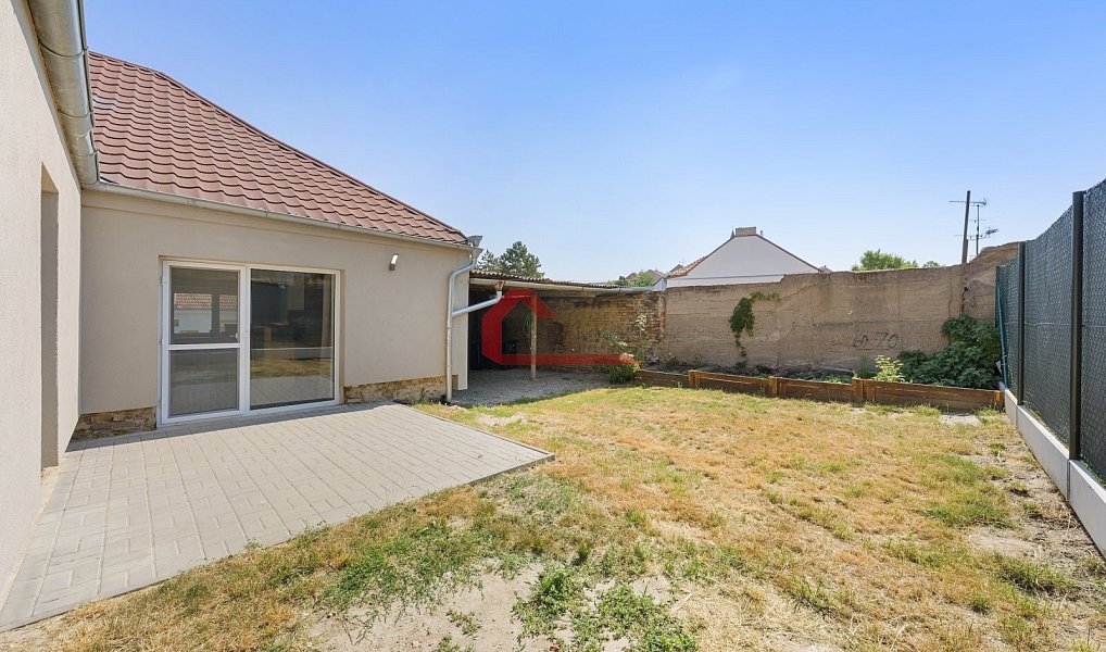 Prodej domu 299 m² s pozemkem 1 352 m², Zaječí – náhled fotky 15