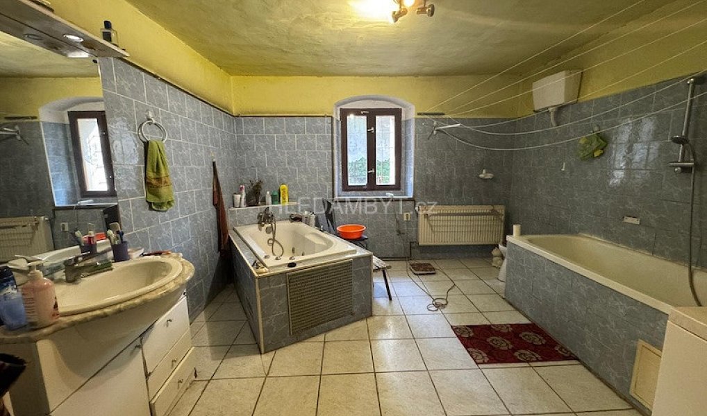 Prodej chaty/chalupy 250 m² s pozemkem 2 047 m², Dubá – náhled fotky 16