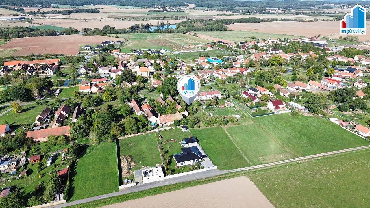 Prodej stavebního pozemku 1 613 m² – fotografie 3