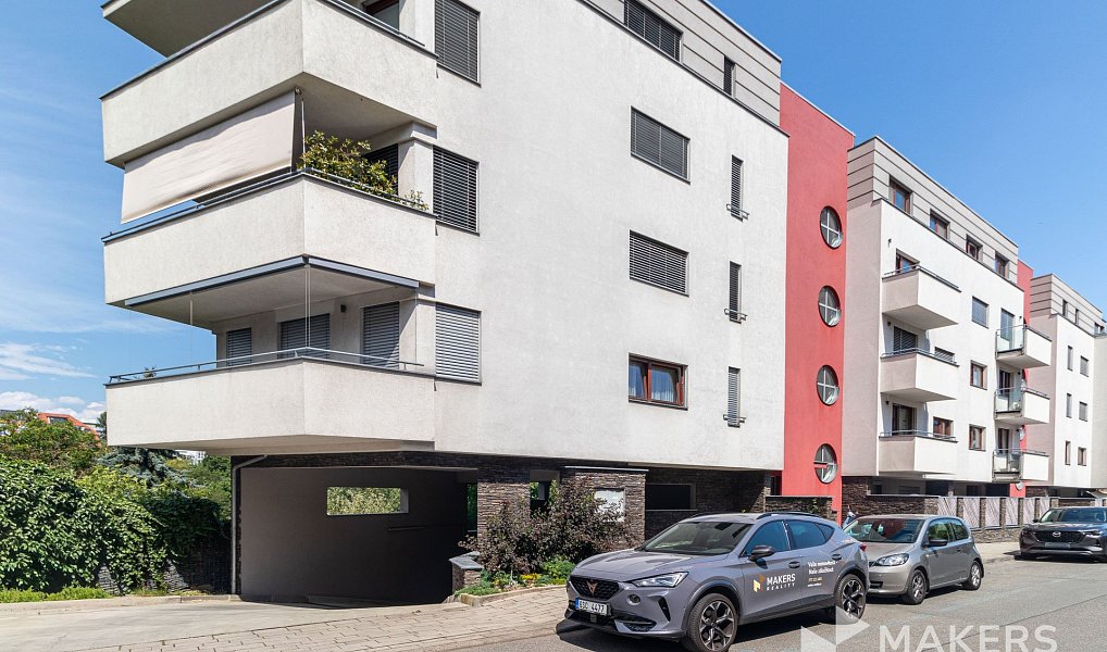 Pronájem bytu 3+kk 100 m², Praha – náhled fotky 19