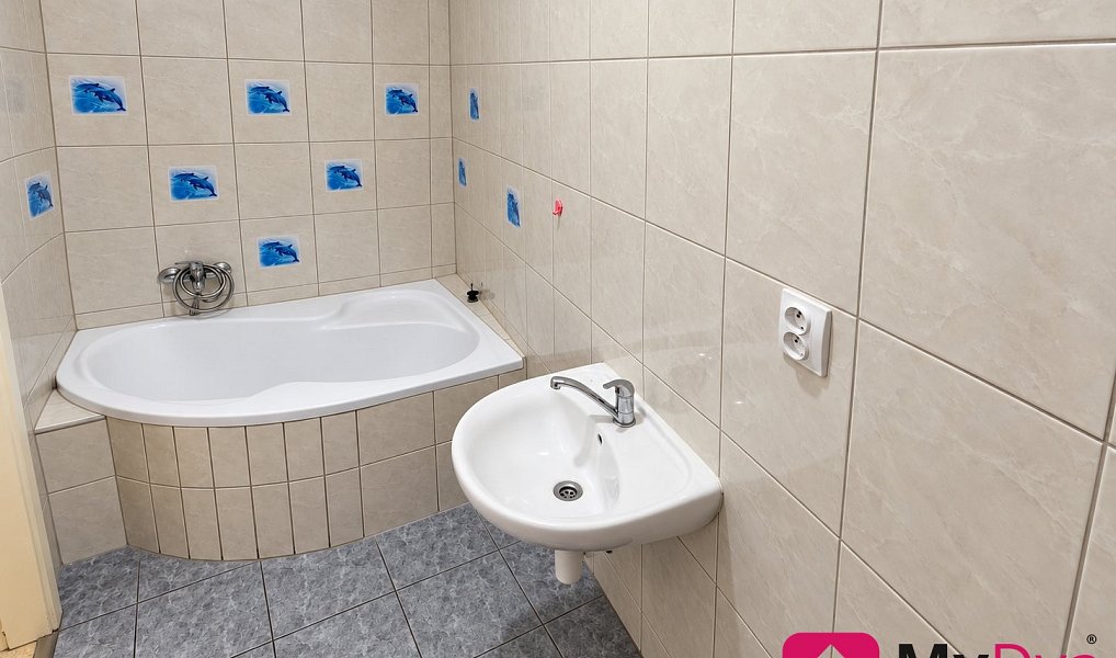 Pronájem bytu 2+1 75 m², Znojmo – náhled fotky 8