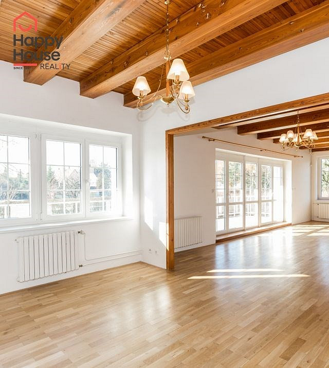 Pronájem domu 350 m² s pozemkem 711 m² — photo 4