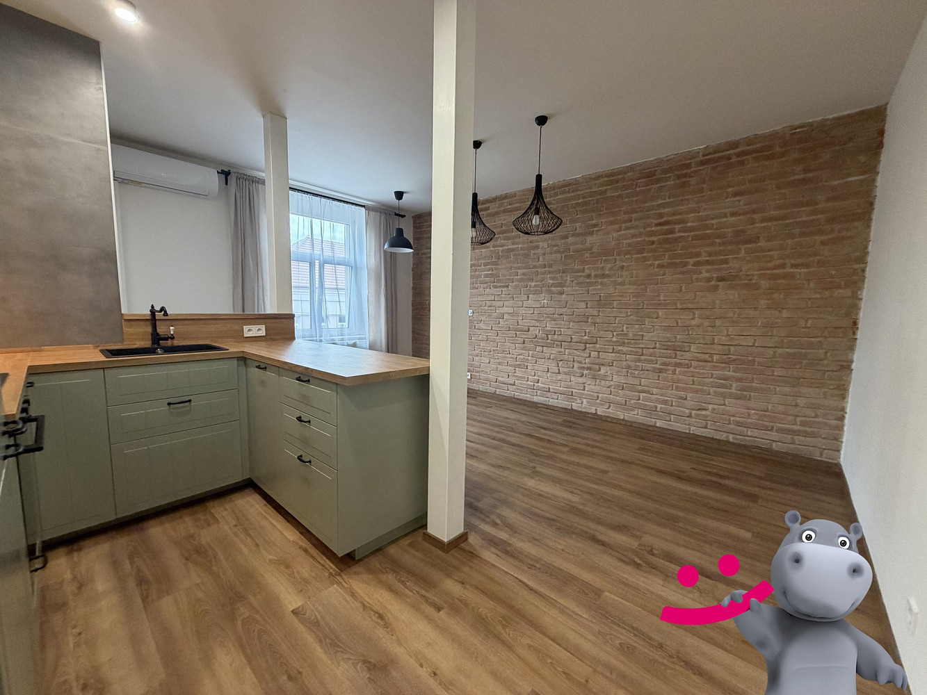 Pronájem bytu 2+kk 40 m² – fotografie 2