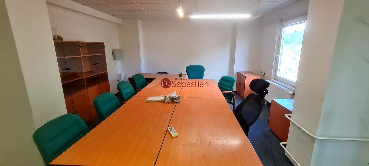 Pronájem kanceláře 340 m² — photo 5