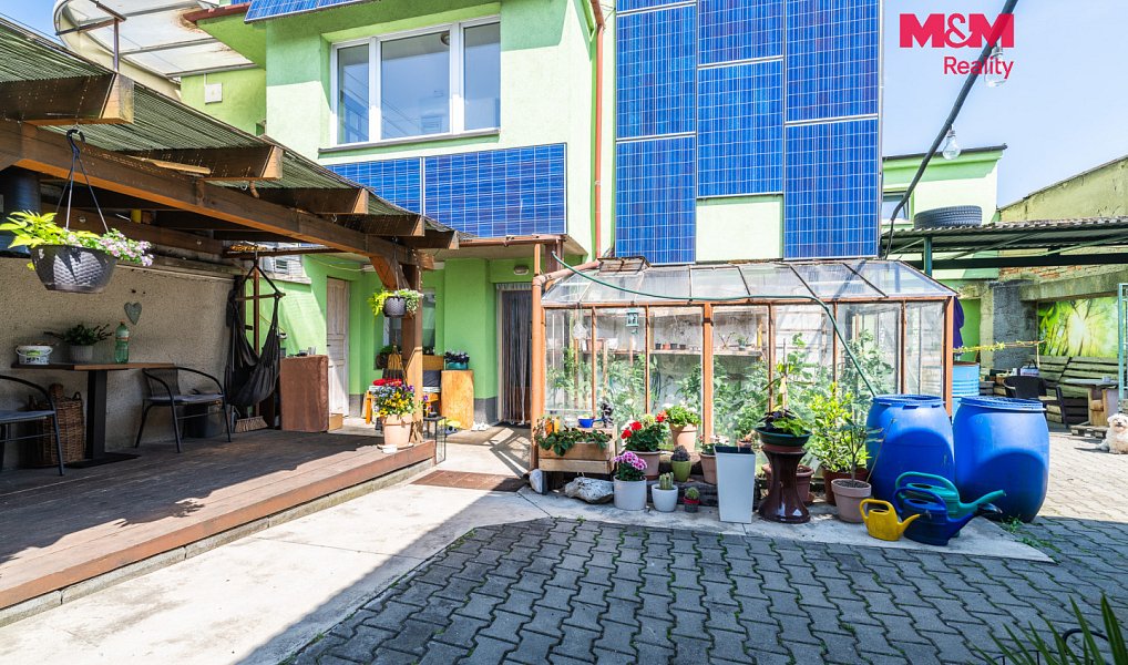 Prodej domu 422 m² s pozemkem 489 m², Otrokovice – náhled fotky 3