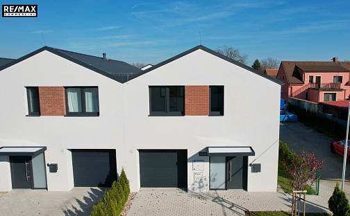 Prodej domu 138 m² s pozemkem 280 m², Družstevní, Milovice, okres Nymburk