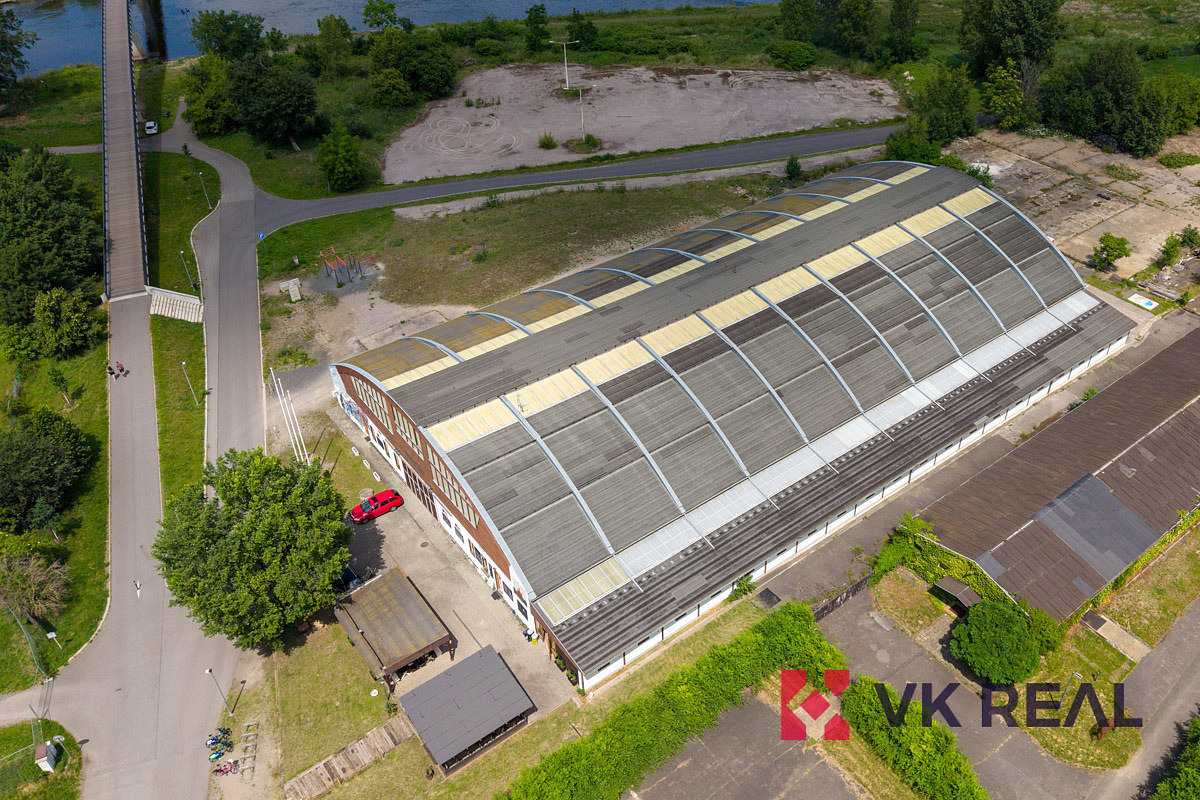 Prodej komerčního objektu (jiného typu) 3 100 m² – fotografie 2