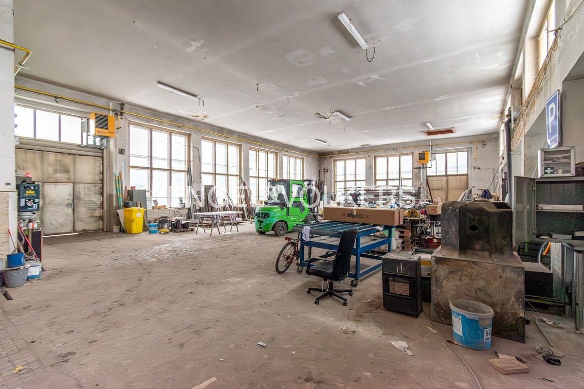 Pronájem skladovacích prostor 474 m² – fotografie 2