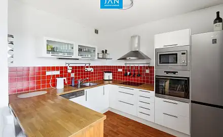 Prodej bytu 2+kk 65 m², Na hroudě, Praha 10 - Strašnice