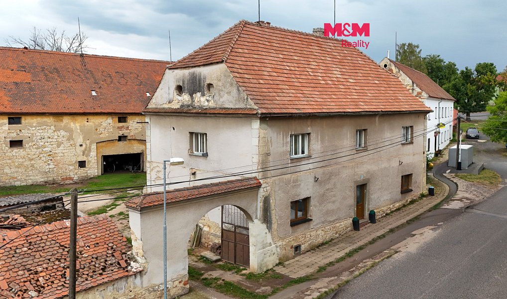 Prodej domu 424 m² s pozemkem 1 444 m², Měcholupy – náhled fotky 2