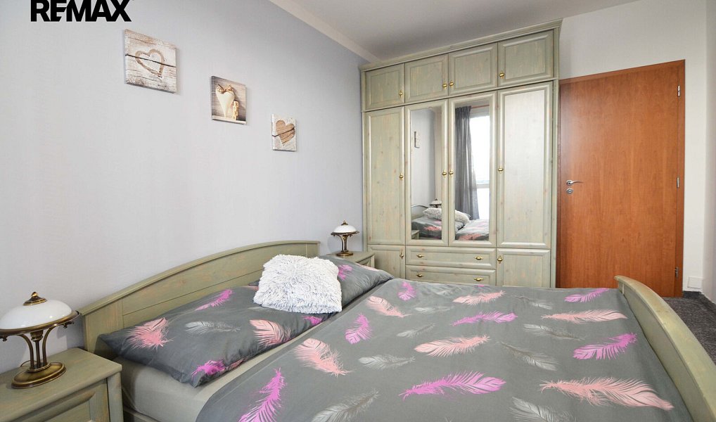 Prodej bytu 4+1 80 m², Praha – náhled fotky 8