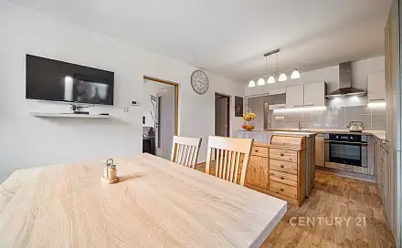 Prodej bytu 3+1 74 m², Hodkovická, Liberec - Liberec XXIII-Doubí