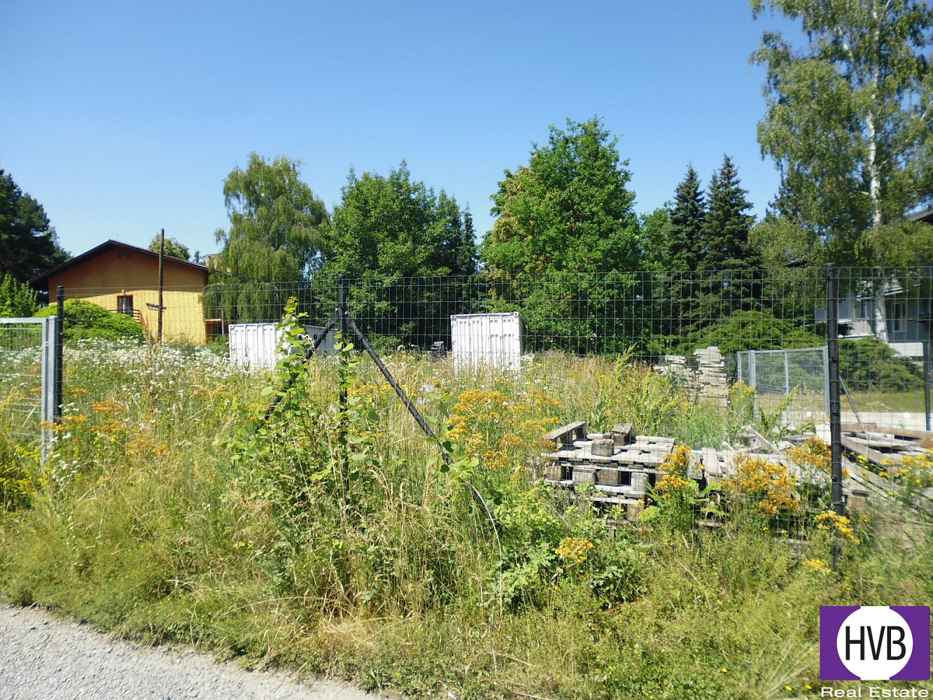 Prodej komerčního pozemku 877 m² – fotografie 4