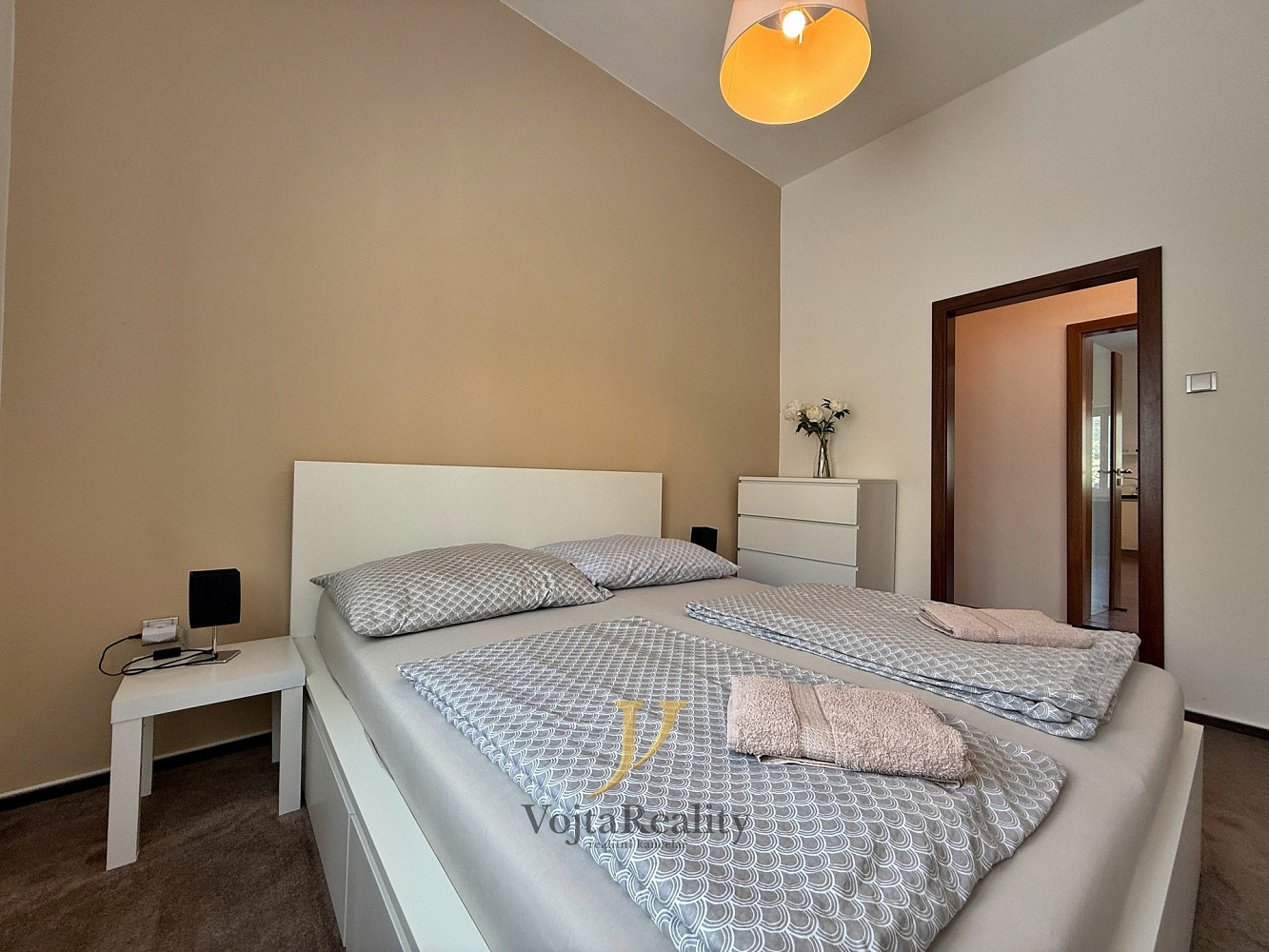 Pronájem bytu 3+kk 77 m² — photo 3