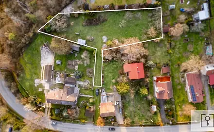 Prodej stavebního pozemku 1 748 m², Králův Dvůr, okres Beroun