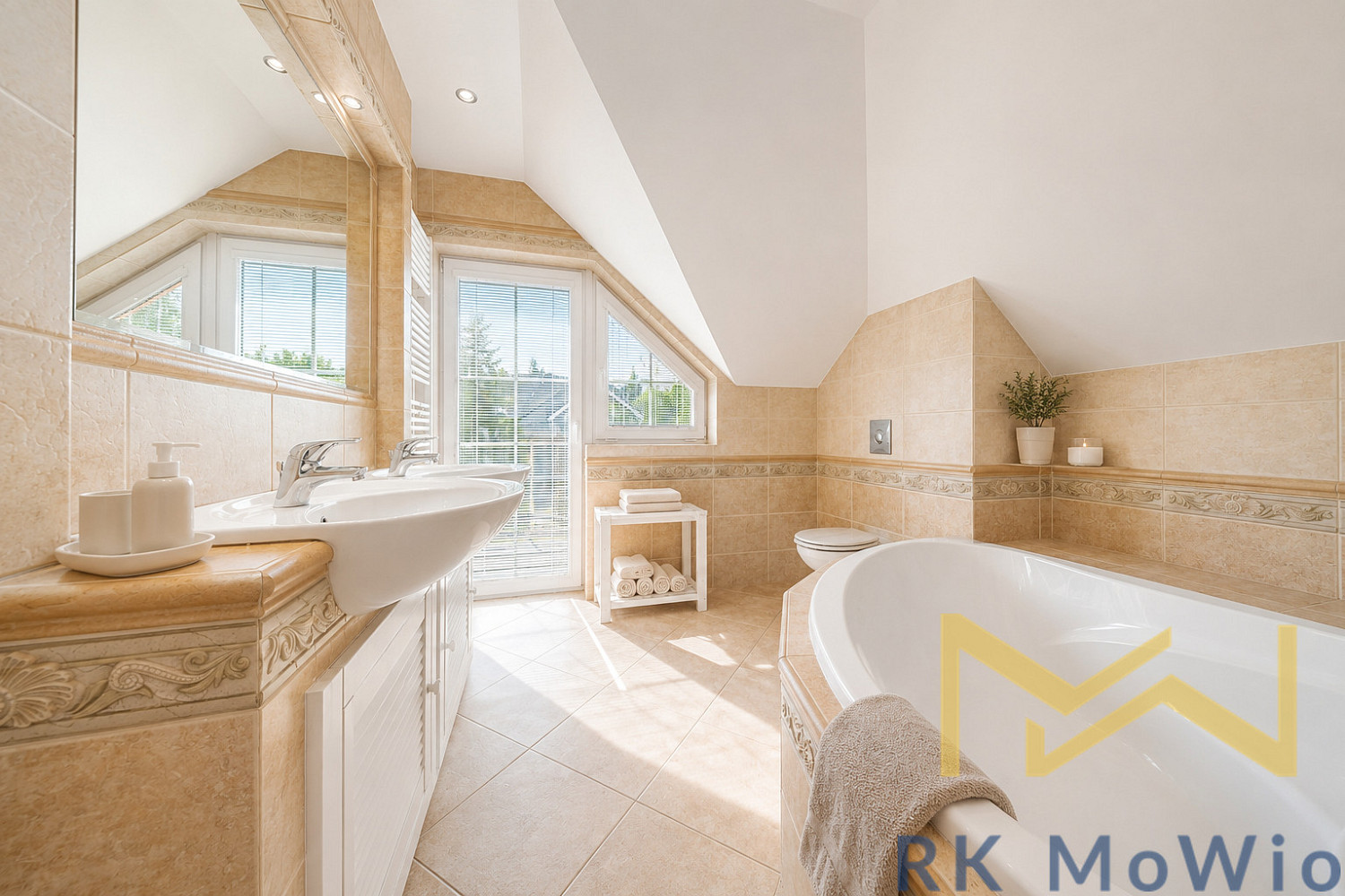 Pronájem domu 190 m² s pozemkem 811 m² – fotografie 5