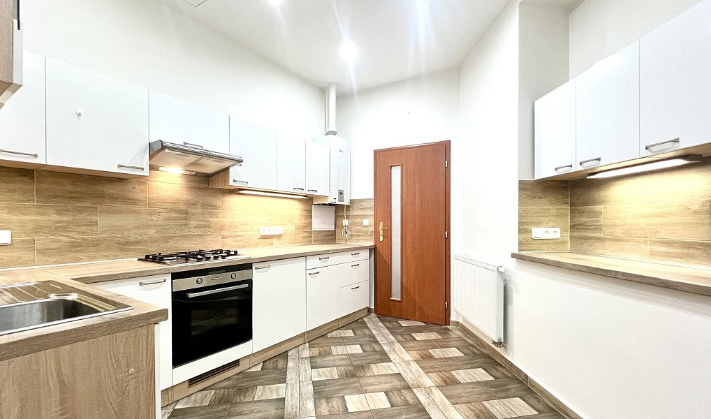 Pronájem bytu 2+1 62 m², Praha – náhled fotky 3