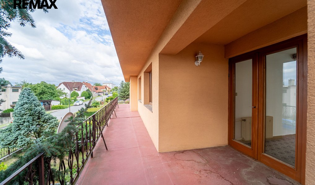 Prodej domu 234 m² s pozemkem 999 m², Týnec nad Labem – náhled fotky 20