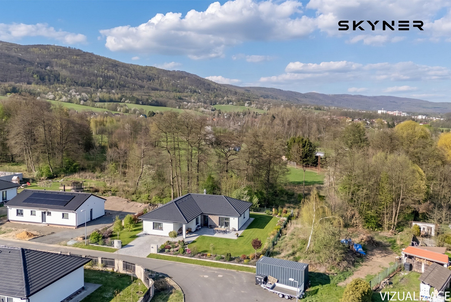 Prodej stavebního pozemku 1 348 m²