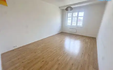 Pronájem bytu 1+kk 31 m²