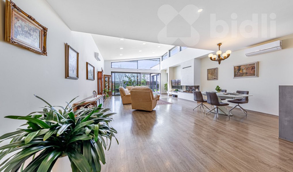 Prodej domu 379 m² s pozemkem 1 341 m², Horoměřice – náhled fotky 10