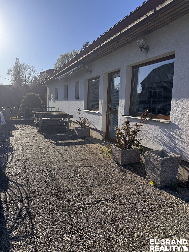 Prodej obchodních prostor 170 m² – fotografie 5