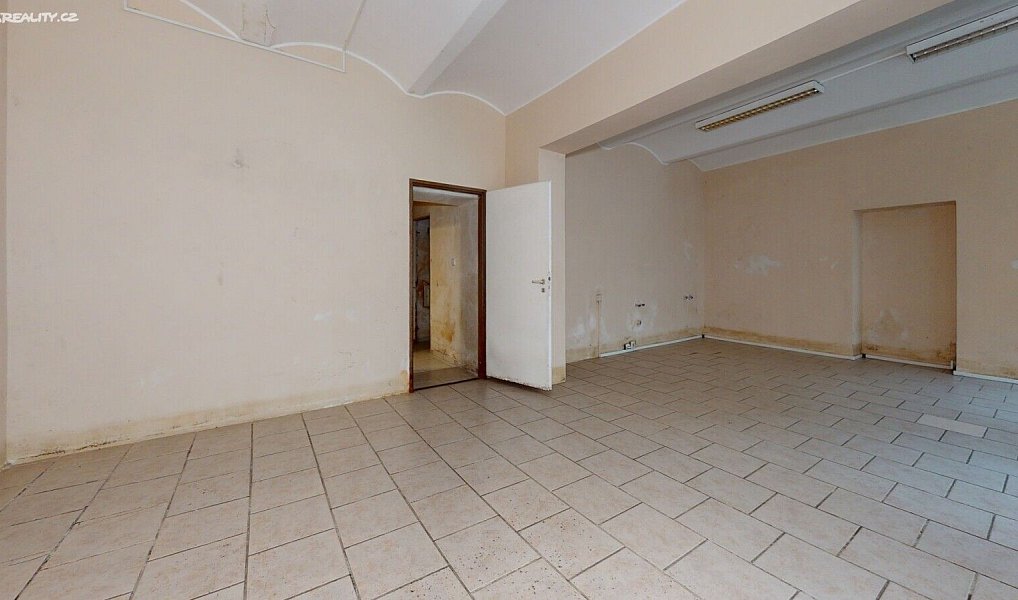Prodej obchodních prostor 69 m², Karlovy Vary – náhled fotky 4