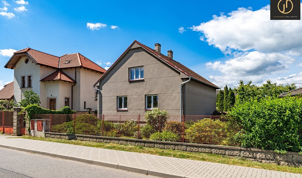 Prodej domu 105 m² s pozemkem 939 m², Jirny – náhled fotky 2