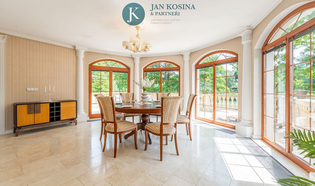 Prodej domu 236 m² s pozemkem 921 m², Mirošovice – náhled fotky 16
