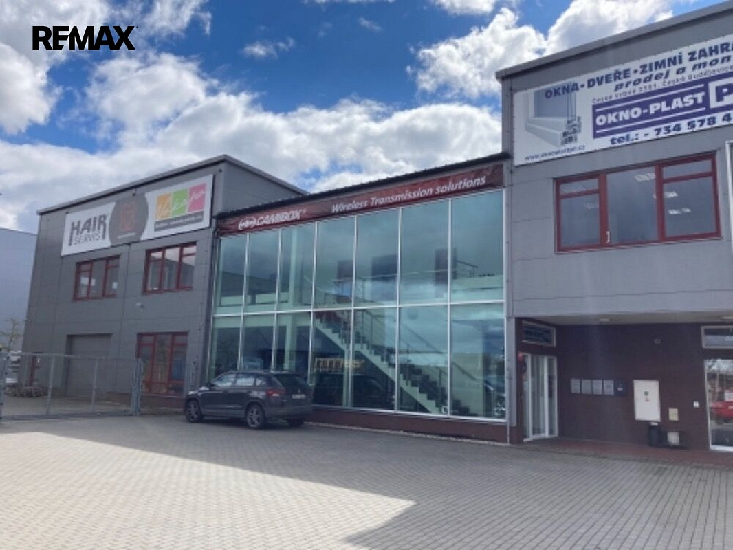 Pronájem obchodních prostor 160 m²