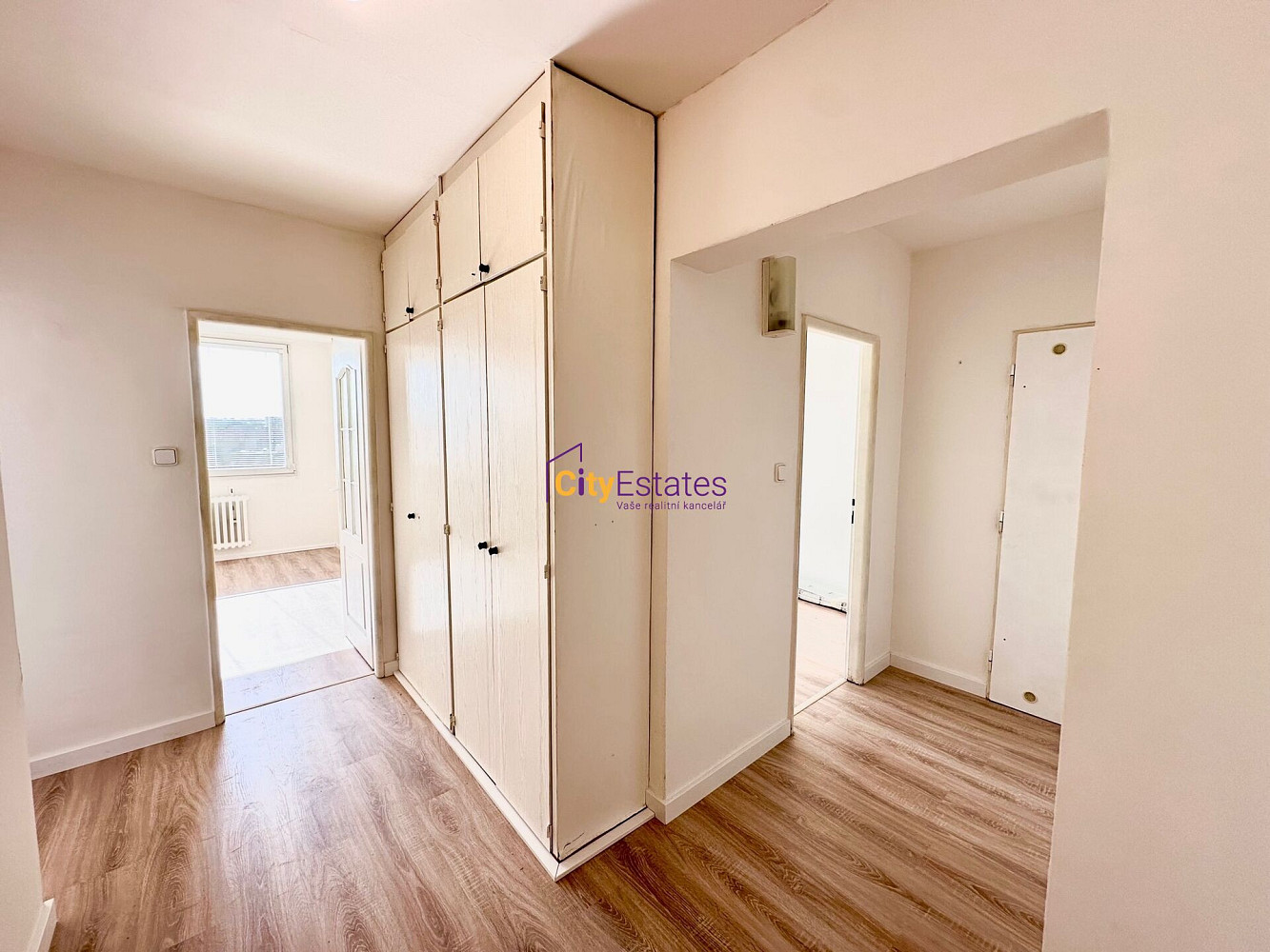 Pronájem bytu 3+kk 62 m² — photo 2