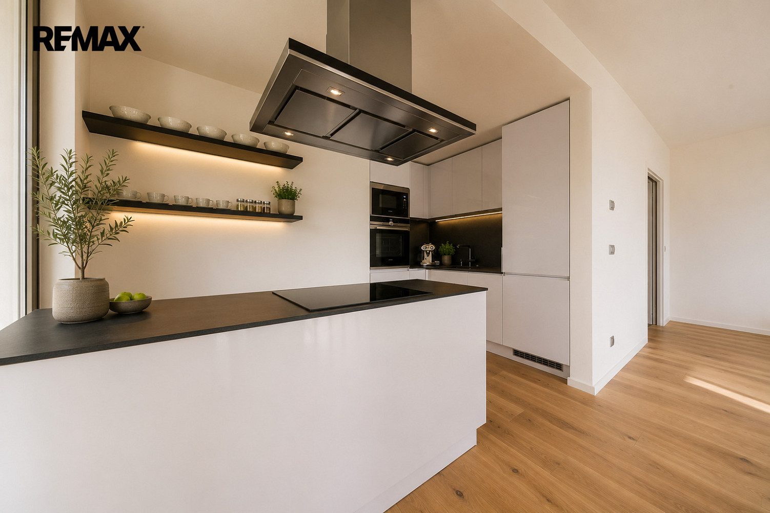 Prodej bytu 3+kk 101 m² — photo 2