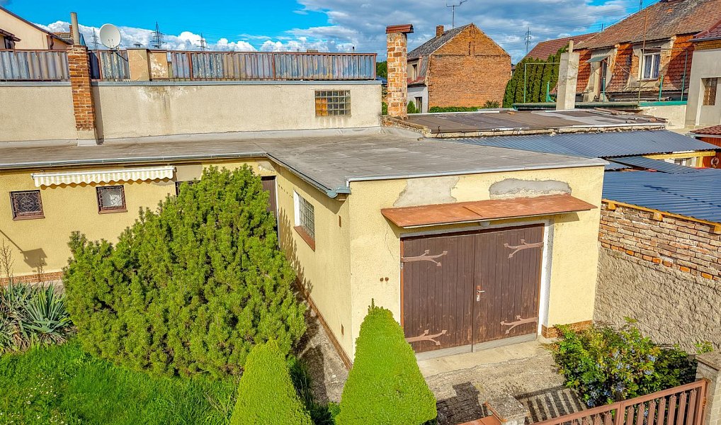 Prodej domu 161 m² s pozemkem 293 m², Zabrušany – náhled fotky 35