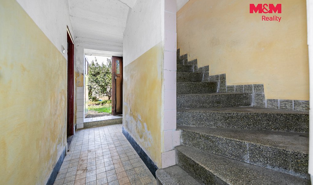 Prodej domu 200 m² s pozemkem 616 m², Plasy – náhled fotky 18