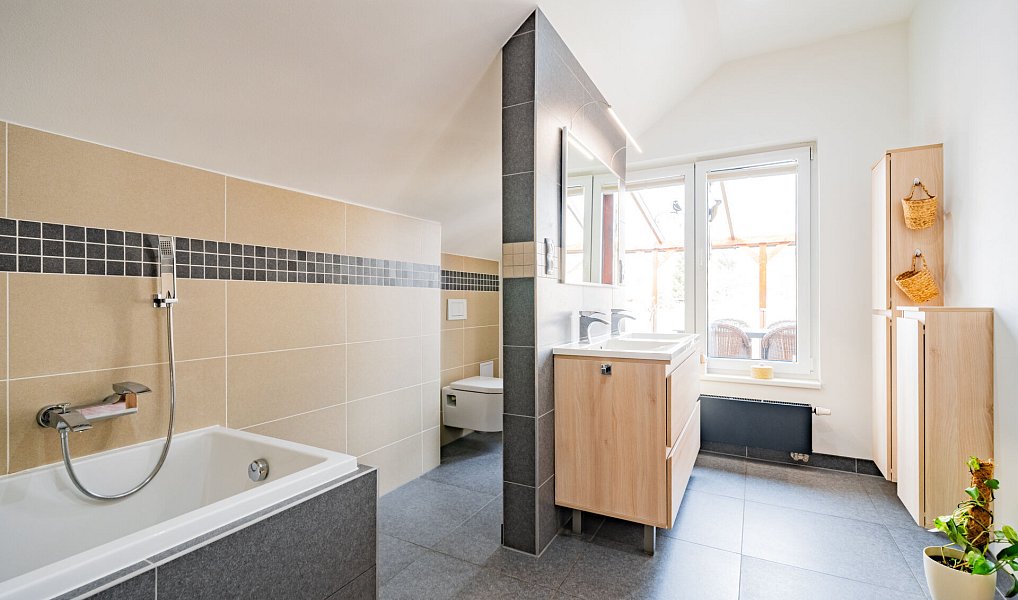 Prodej domu 147 m² s pozemkem 858 m², Unhošť – náhled fotky 36