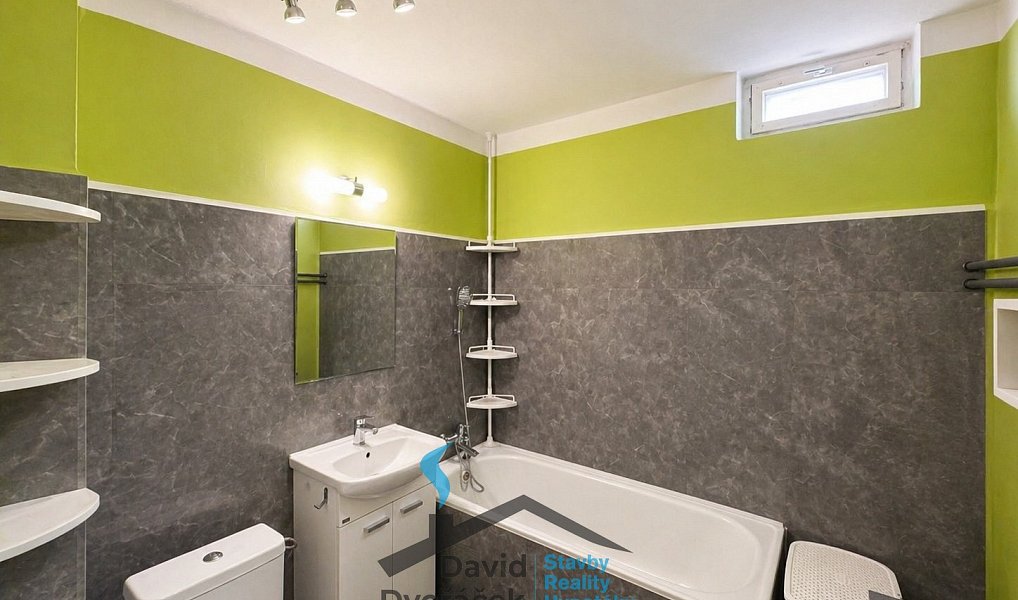 Prodej nájemního domu, činžáku 665 m², Hradec Králové – náhled fotky 9
