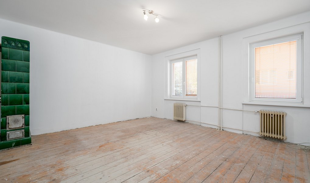 Prodej domu 150 m² s pozemkem 100 m², Trmice – náhled fotky 5