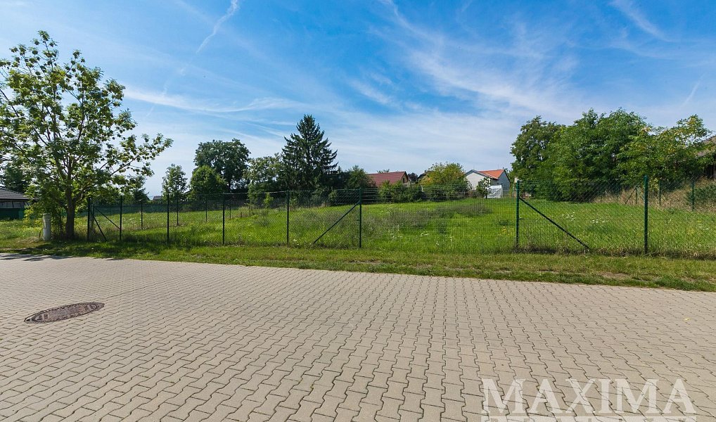 Prodej stavebního pozemku 1 240 m², Čakovičky – náhled fotky 3