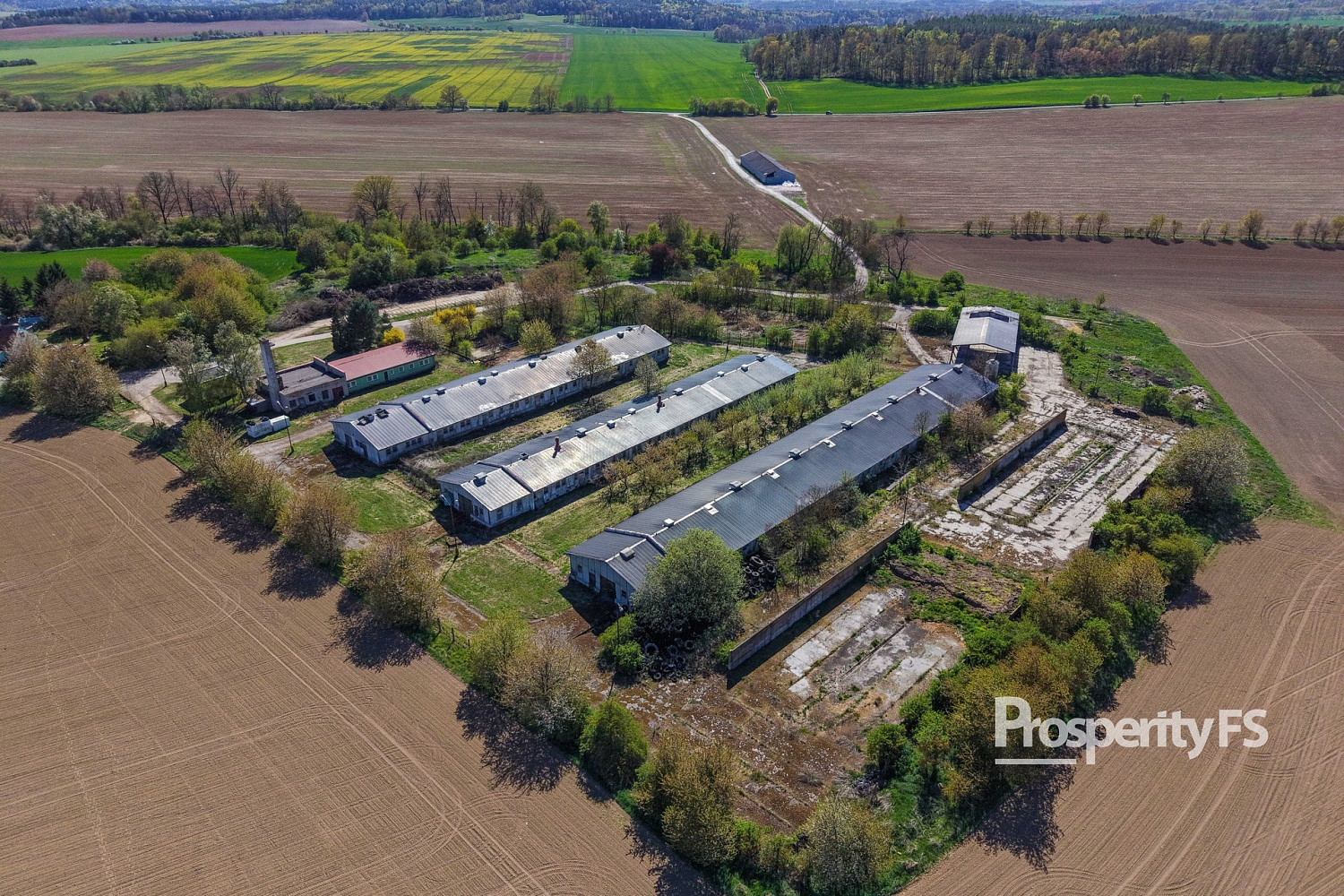 Prodej komerčního objektu (jiného typu) 360 m² — photo 2