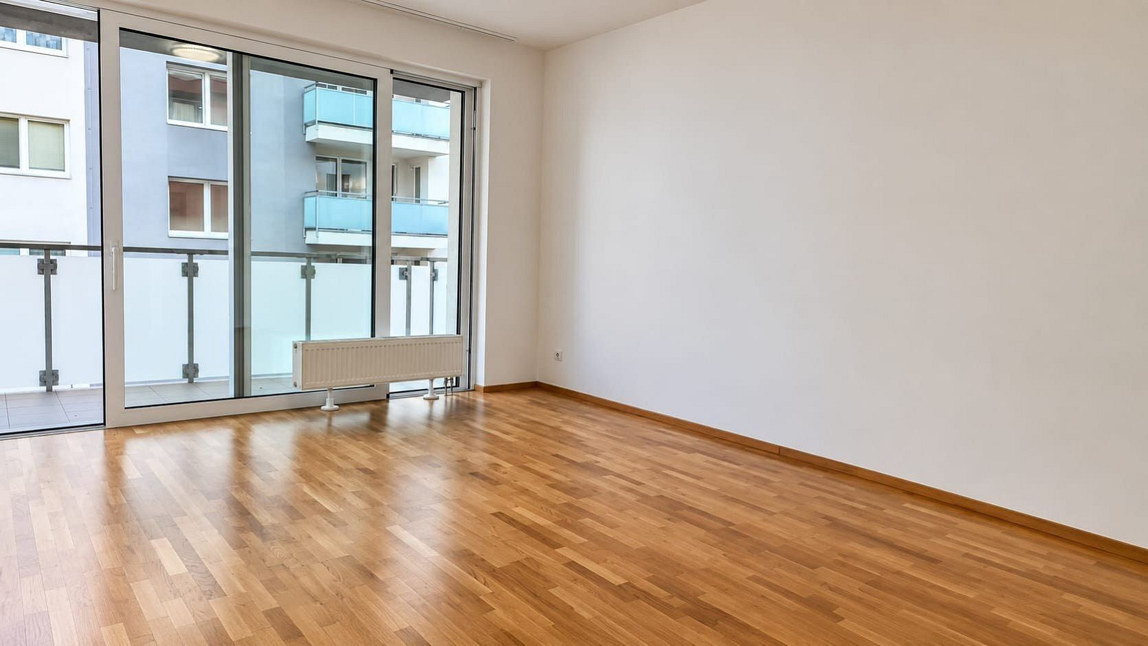 Pronájem bytu 2+kk 58 m² – fotografie 3