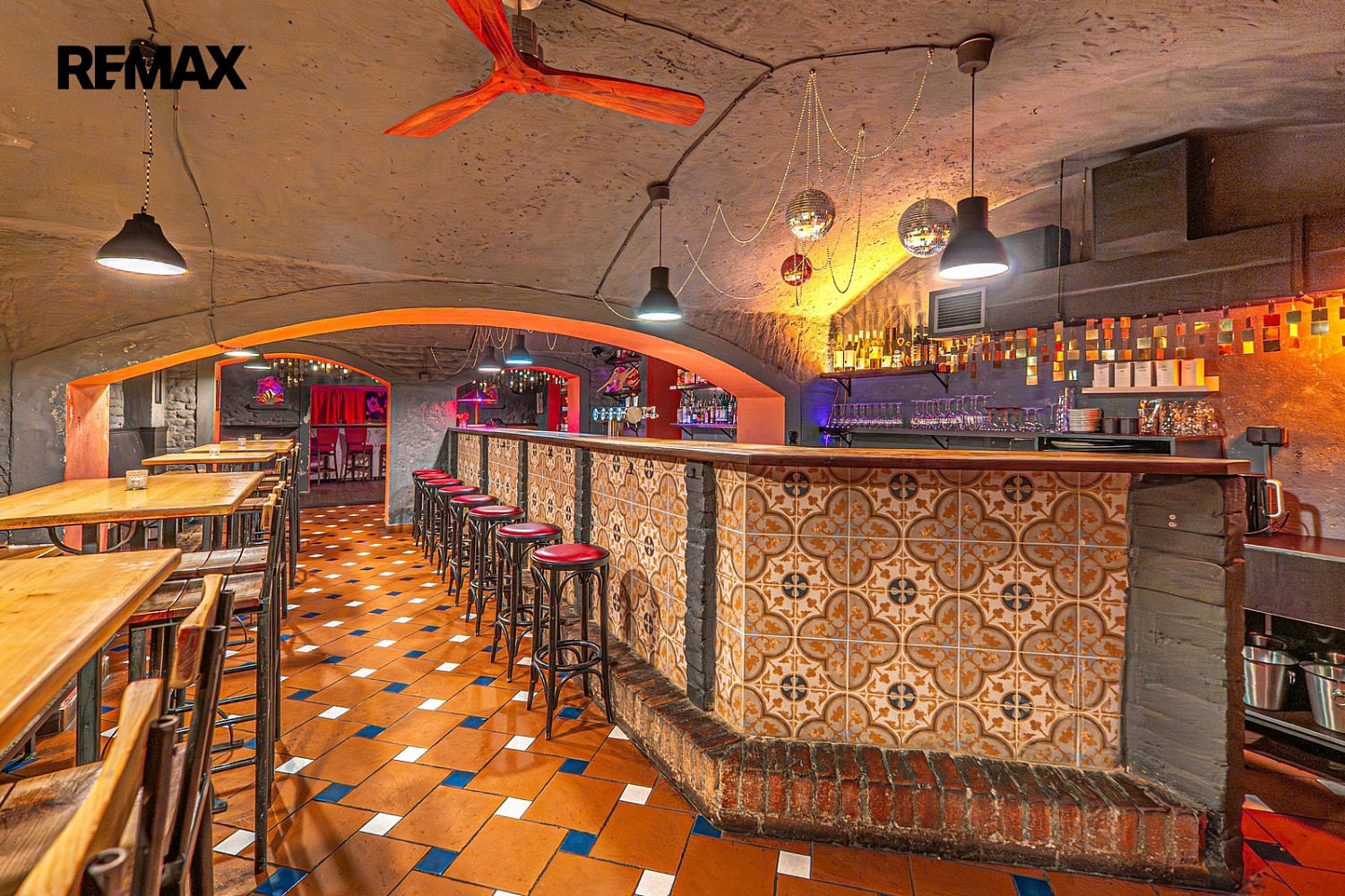 Pronájem restaurace 250 m² — photo 2