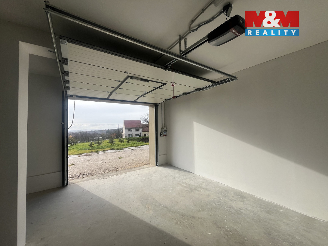 Pronájem garáže, 43 m2, újezdec — photo 3