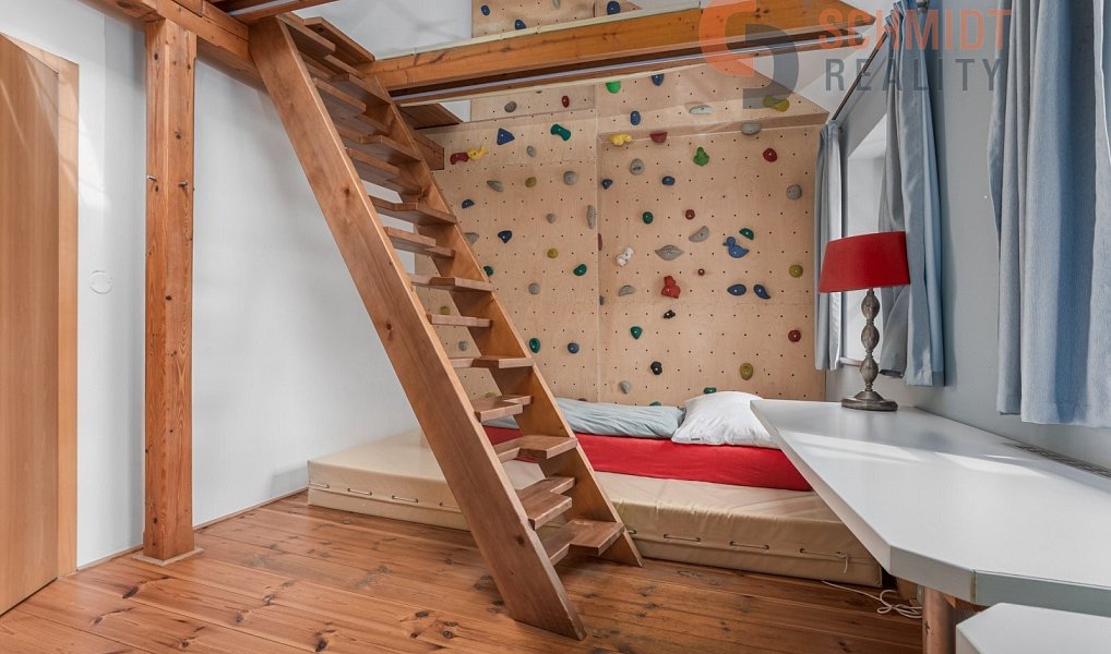 Prodej ubytovacího objektu 310 m², Mikulov – náhled fotky 15