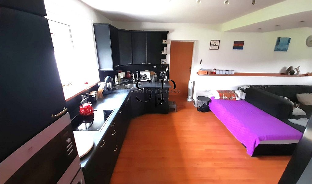 Pronájem domu 300 m² s pozemkem 2 218 m², Jesenice – náhled fotky 10
