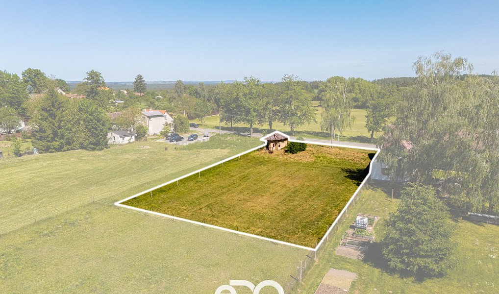 Prodej stavebního pozemku 1 469 m², Roudná – náhled fotky 4