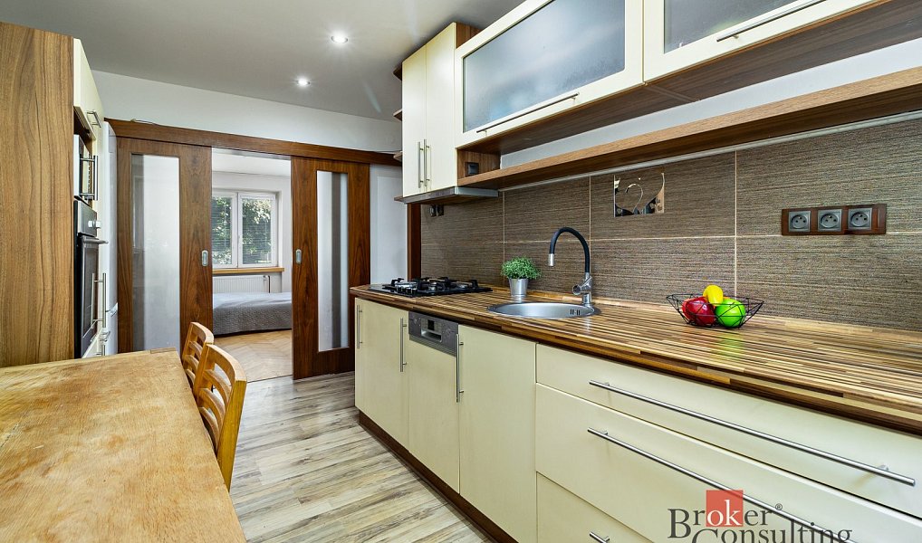 Prodej bytu 2+1 49 m², Plzeň – náhled fotky 5