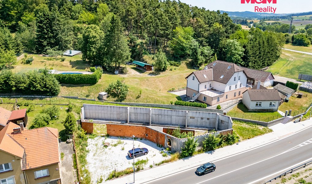 Prodej komerčního pozemku 794 m², Strakonice – náhled fotky 3
